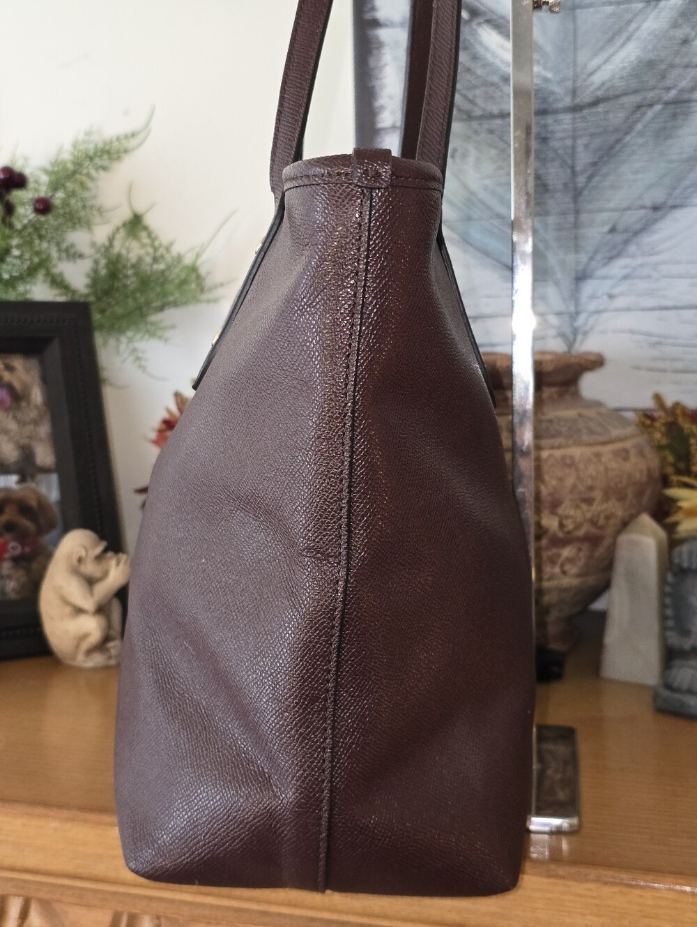 Coach City Tote In Oxblood Crossgrain Leather.  Like New - Picture 4 of 15
